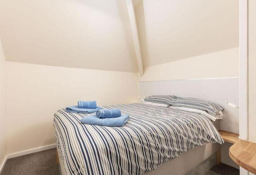 带阳台的豪华间, Silver Street Suites