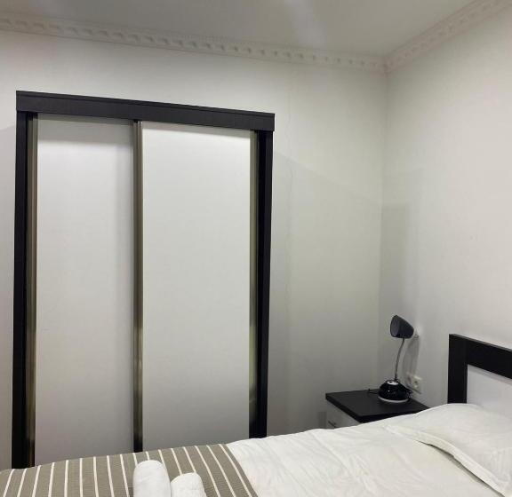 3 Bedroom Suite, Three Penguins