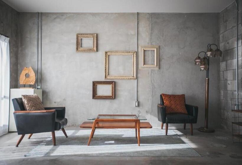 סוויטה משפחתית, Yanbaru Hostel