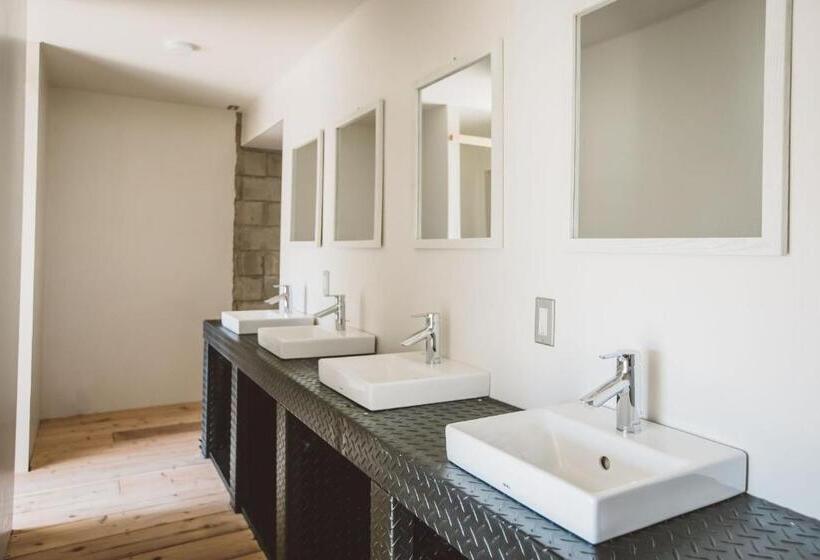 חדר סטנדרט חדר אמבטיה משותף, Yanbaru Hostel