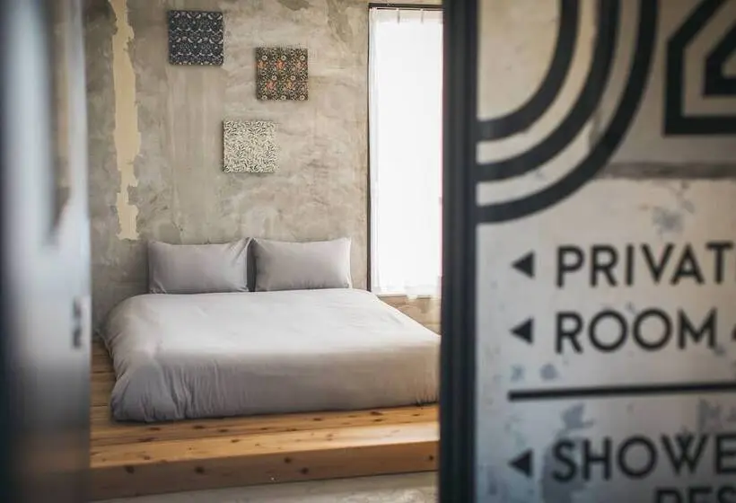 Perhesviitti, Yanbaru Hostel