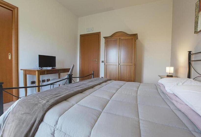 غرفة قياسية مزوَّدة بشُرفة, Cannatello Home   Affittacamere