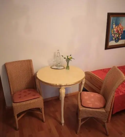 Manzaralı Üç Kişilik Standart Oda, Seewirt Ecking