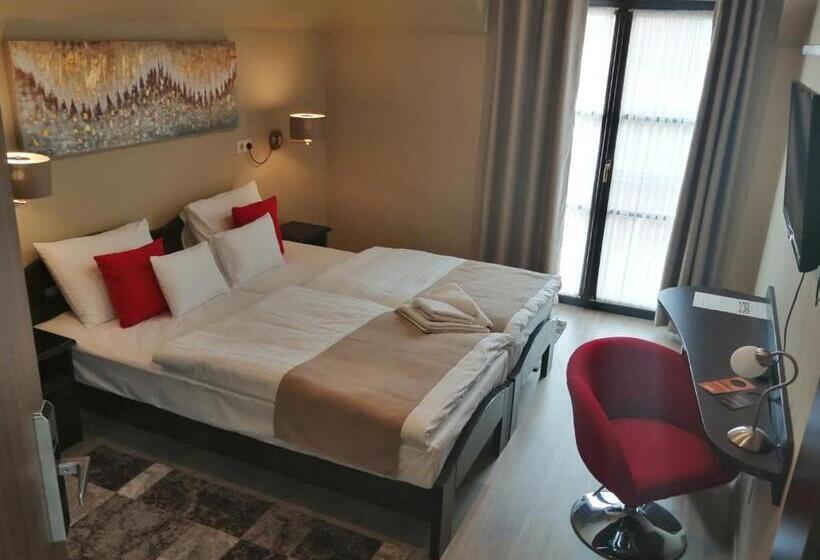 Люкс 2 Спальни, Medora Park Hotel Medora