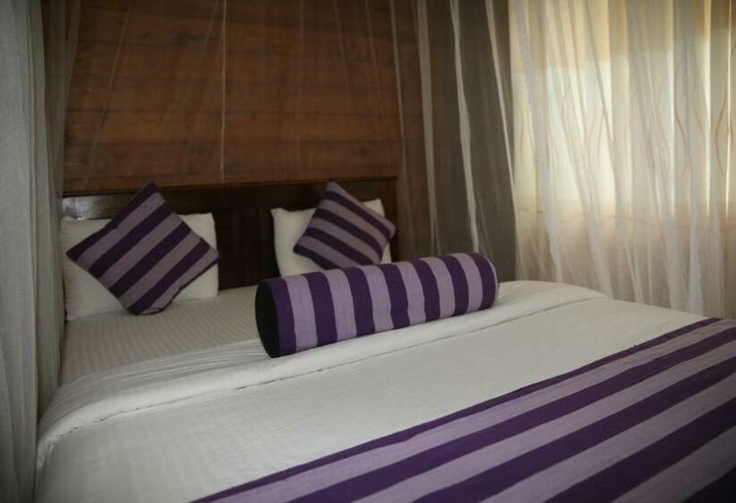 غرفة قياسية مطلة على الجبل, Jungle Face Inn