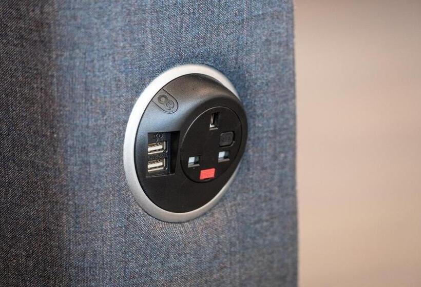 标准间, Elite Athlete Centre And