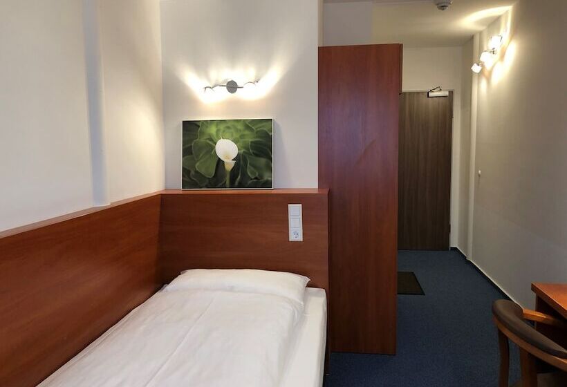 标准单人间, Mirabell