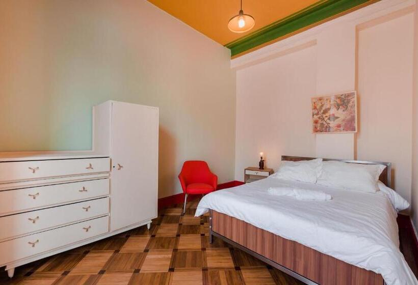 اتاق استاندارد با سرویس بهداشتی مشترک, Hostal R10