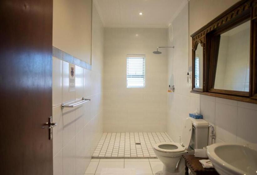 패밀리 룸, Antiqua Guest House