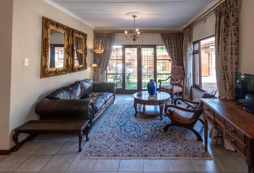 패밀리 룸, Antiqua Guest House