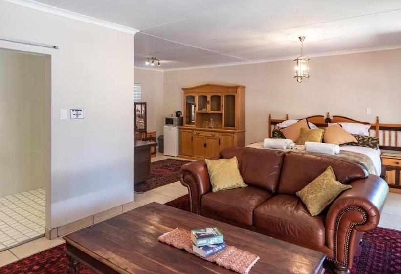 패밀리 룸, Antiqua Guest House