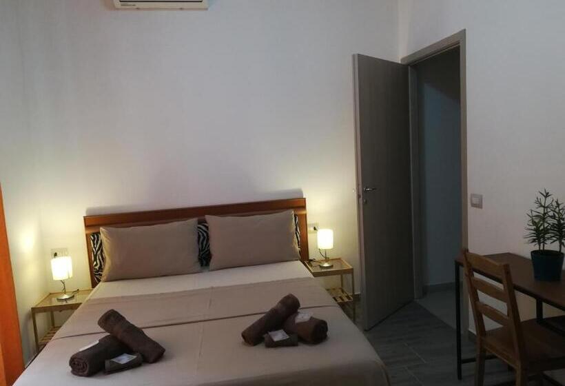 اتاق استاندارد, Casamina