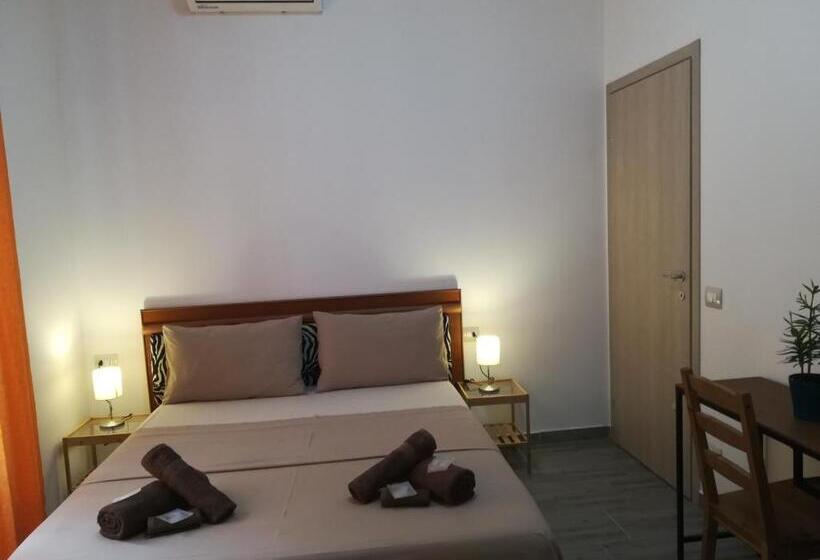 اتاق استاندارد, Casamina