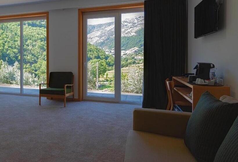 可观山景的小型套房, Da Fábrica