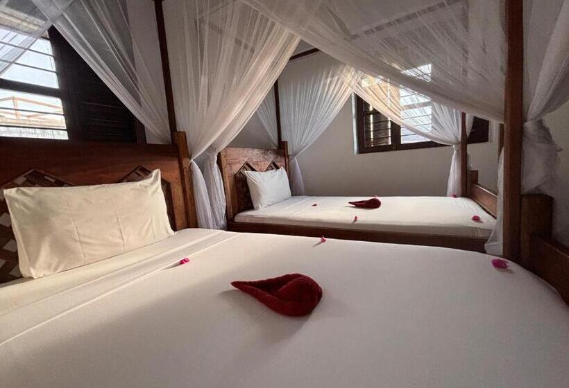 Семейный Номер, Villa Juliana