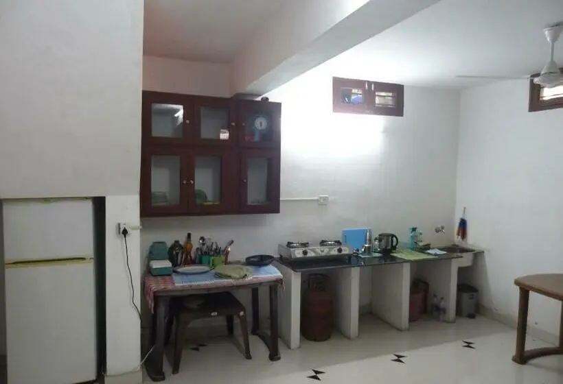 Chambre Familiale, Montecello