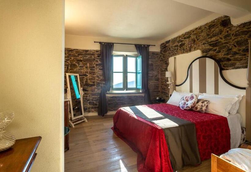 سوئیت جونیور با تراس, Angiolina's Farm