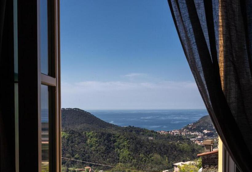 سوییت جونیور با بالکن, Angiolina's Farm