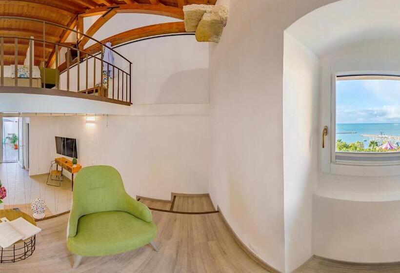 جناح ديلوكس مطل على البحر, Le Maestranze Deluxe Rooms