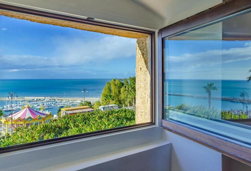 جناح ديلوكس مطل على البحر, Le Maestranze Deluxe Rooms