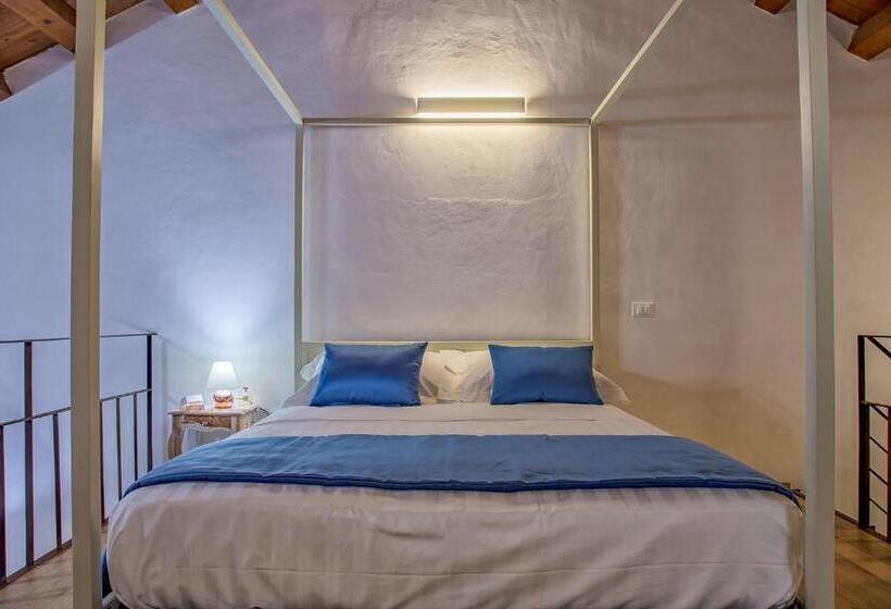 غرفة ديلوكس مطلّة علي البحر, Le Maestranze Deluxe Rooms