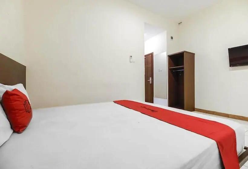 エコノミールーム, Reddoorz Plus @ Karebosi Area 2