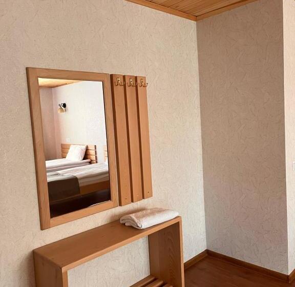 اتاق استاندارد سه تخته با بالکن, Old View