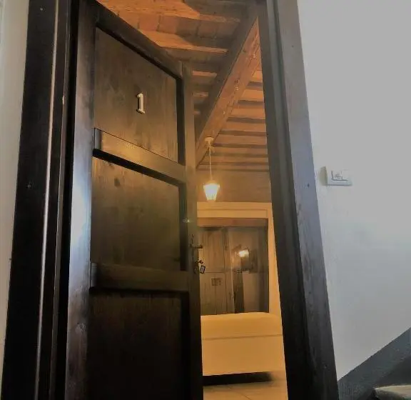 スタンダードインサイドビュールーム, Il Contado  Room And Breakfast