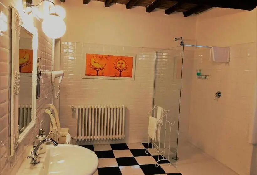 デラックスルーム, Il Contado  Room And Breakfast