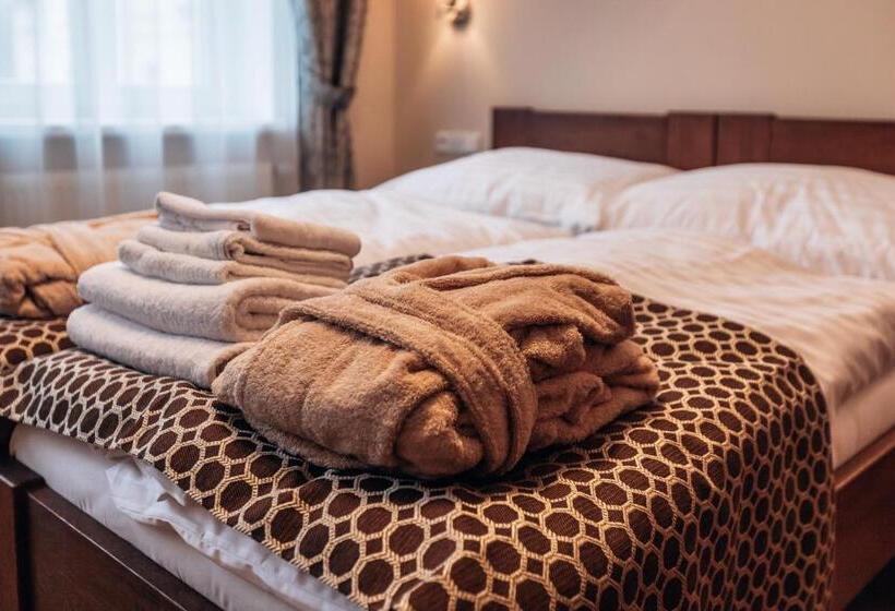 חדר סטנדרט, Star