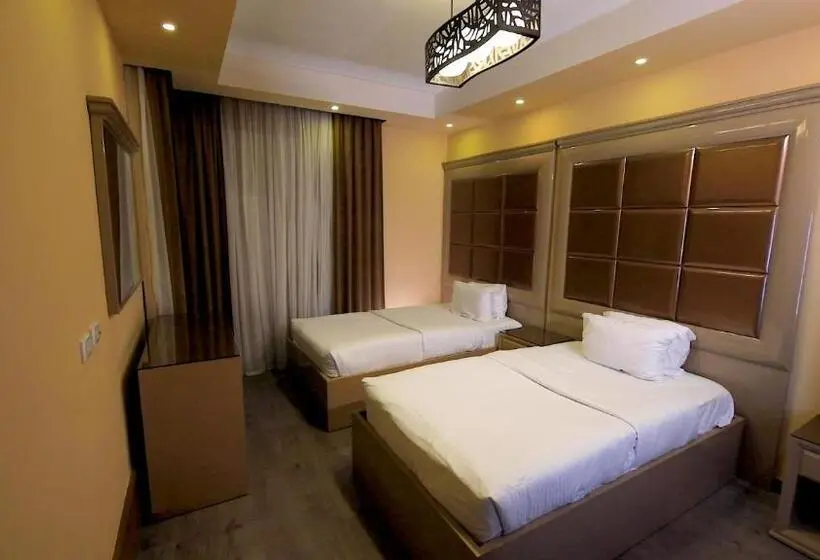 سوییت لوکس, Villa 14 Suites