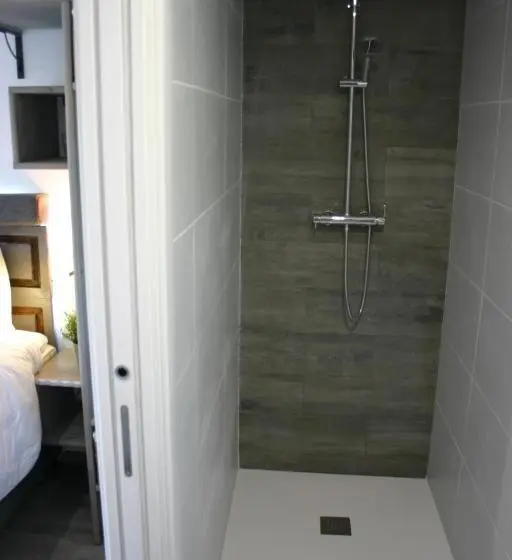 デラックスルーム, B&b Premium