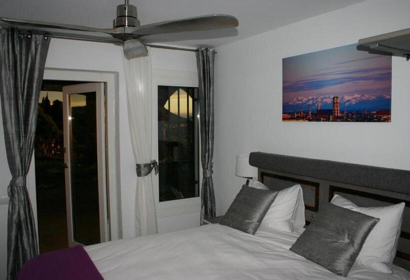 Номер Deluxe, B&b Premium