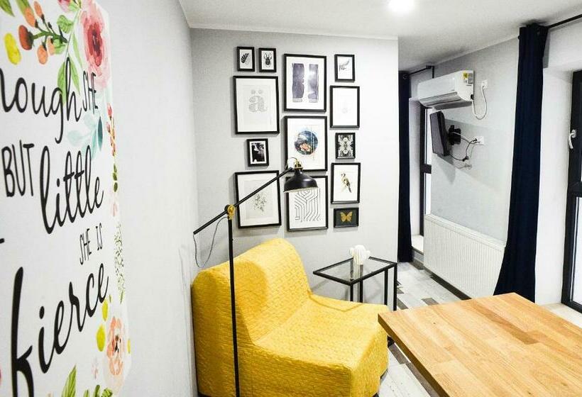 استودیو اجرایی, Heights Accommodation City Center