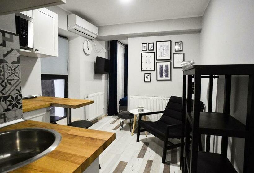 استودیو اجرایی, Heights Accommodation City Center