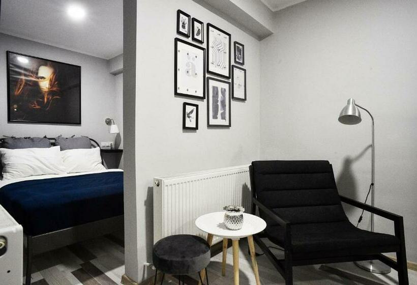 استودیو اجرایی, Heights Accommodation City Center