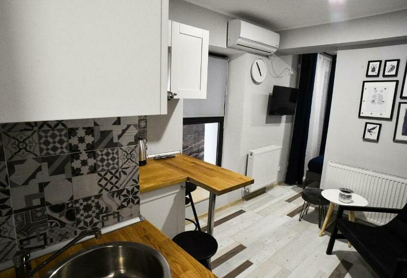 استودیو اجرایی, Heights Accommodation City Center