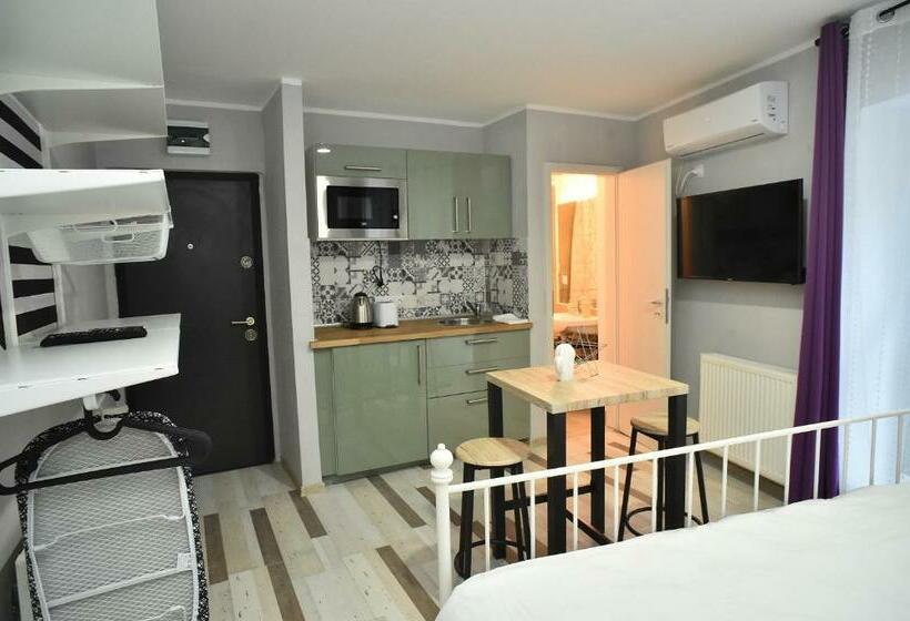 استودیو اجرایی, Heights Accommodation City Center