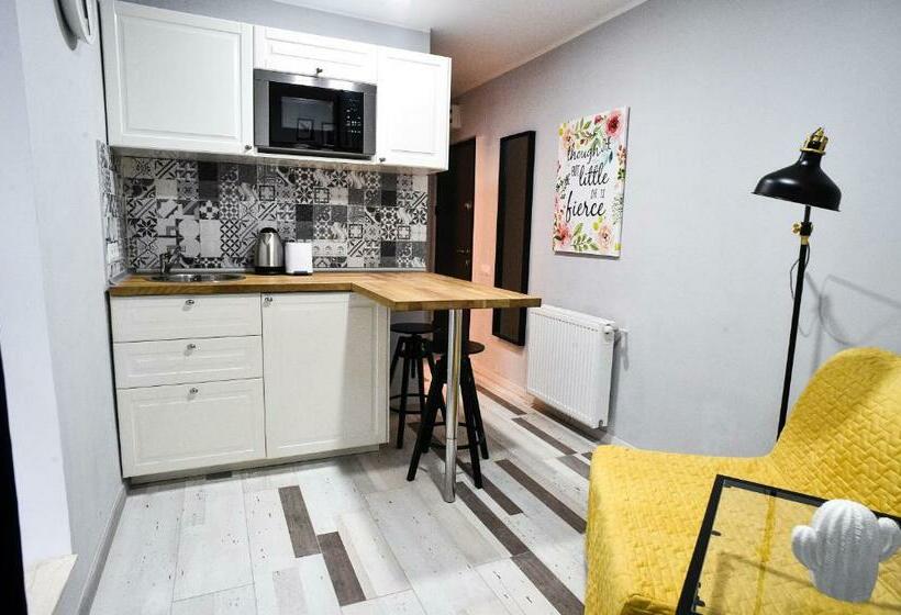 استودیو اجرایی, Heights Accommodation City Center