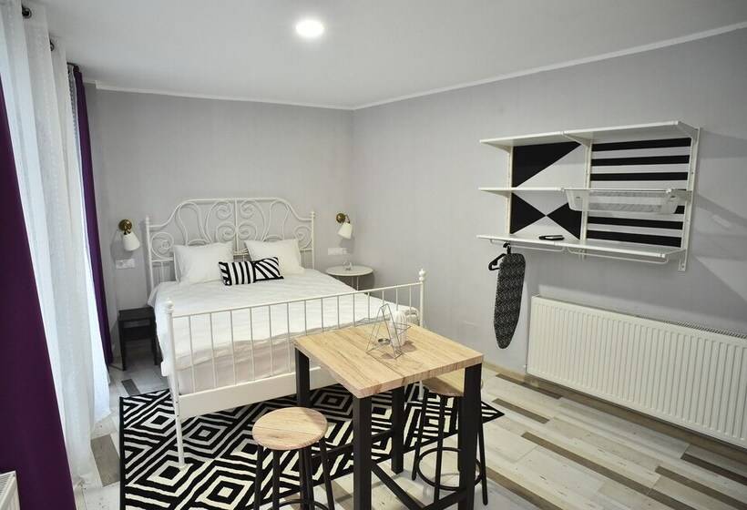 استودیو اجرایی, Heights Accommodation City Center