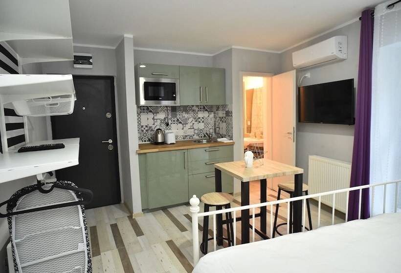 استودیو اجرایی, Heights Accommodation City Center