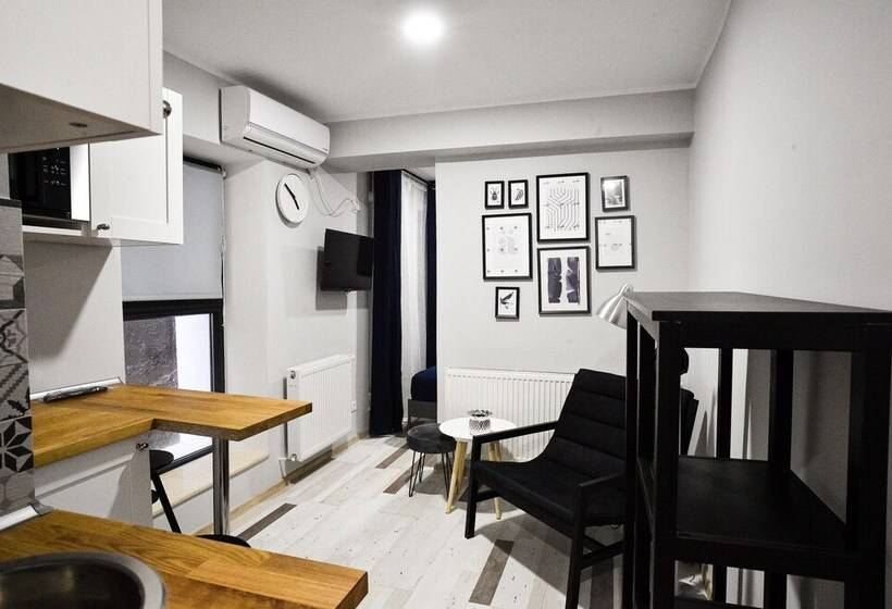 استودیو اجرایی, Heights Accommodation City Center