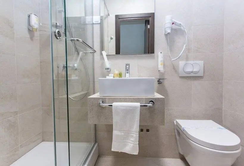 اتاق استاندارد یک نفره, Grand Hedonist