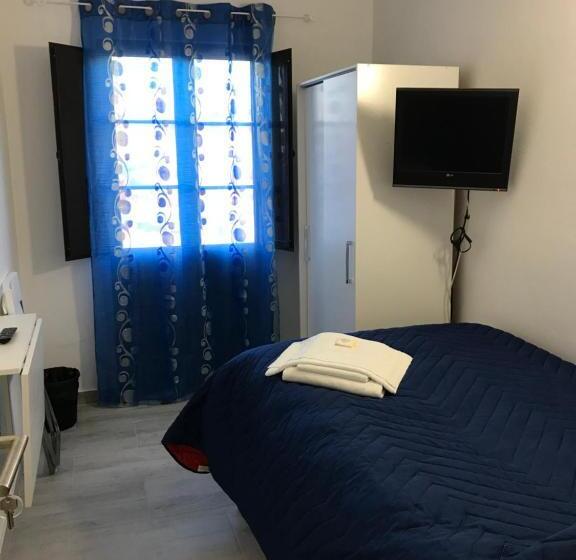 اتاق استاندارد یک تخته با بالکن, Nn Guest House