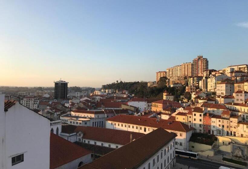 غرفة قياسية رباعية, Nn Guest House