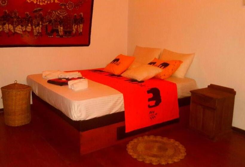 レイクビュースタンダードルーム, Luck Uyana Cabana Pinnawala