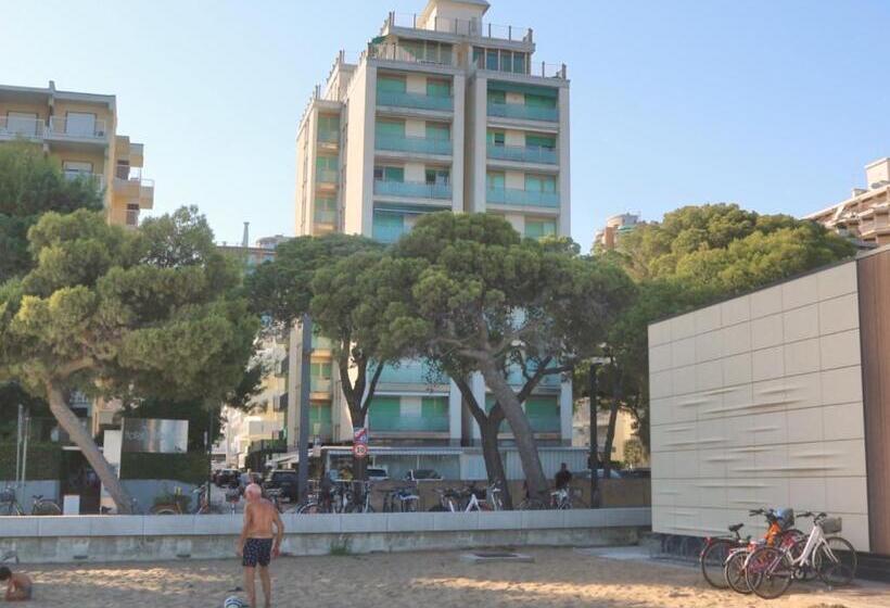 Apartamento 2 Dormitórios, Occidente