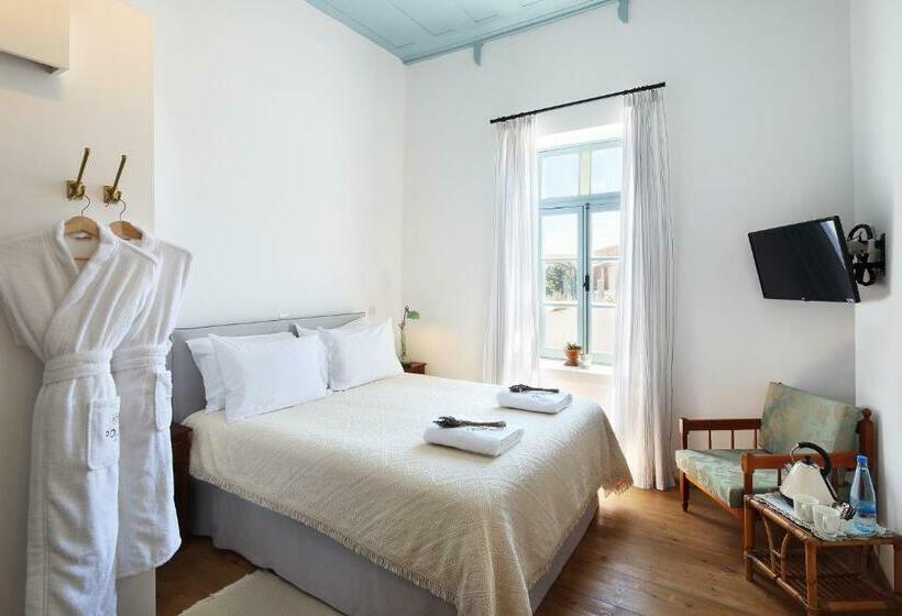 Quarto Estandar, Polis 1907 By Louis Hotels