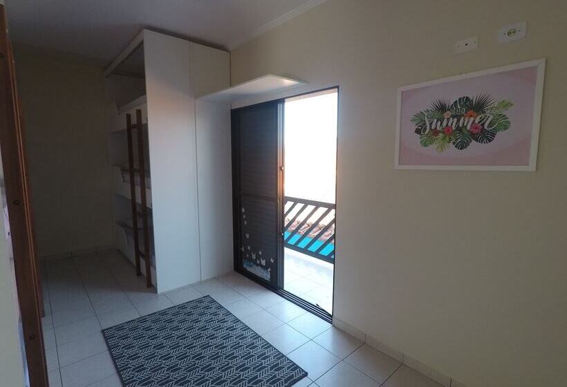 Кровать в Общей Комнате, Blue House Hostel Peruíbe