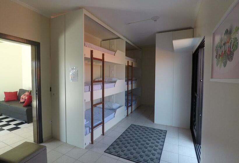 ルームシェアのワンベッド, Blue House Hostel Peruíbe